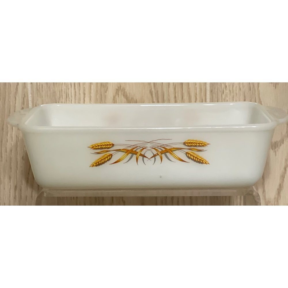 Anchor Hocking Fire King Wheat Rectangle 1 Qt. Casserole Dish #409